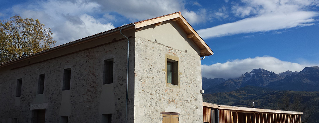 Construction de la Maison des Arts et aménagement d’un jardin médiéval à Montbonnot-Saint-Martin